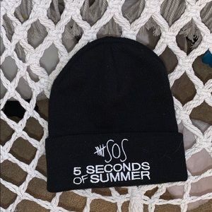 5 seconds of summer beanie